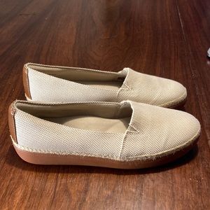 Women’s Trotters Accent Slip On 9 1/2 WW